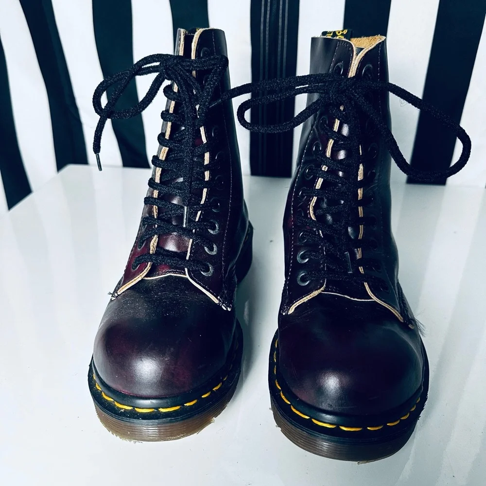 Dr. Martens Vintage Made in England Classic Pascal Boots in RARE Deep Purple!